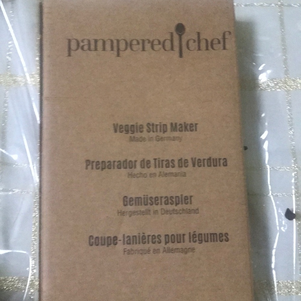 Pampered chef new in box veggie strip maker